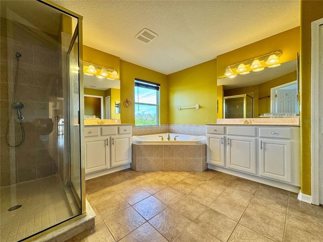 11209 VILLAGE BROOK DRIVE, Riverview, FL 33579