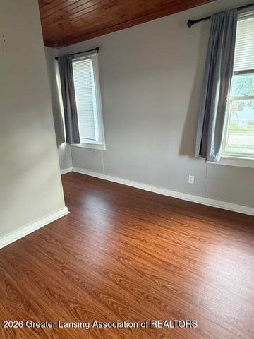 4425 S Pennsylvania Avenue, Lansing, MI 48910