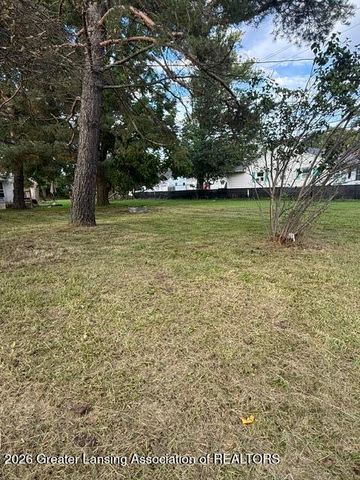 4425 S Pennsylvania Avenue, Lansing, MI 48910