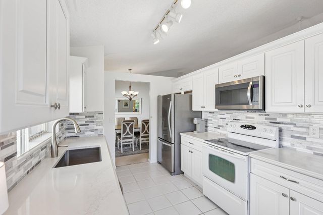 1110 NW 105th Way, Plantation, FL 33322