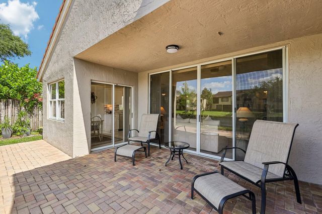 1110 NW 105th Way, Plantation, FL 33322