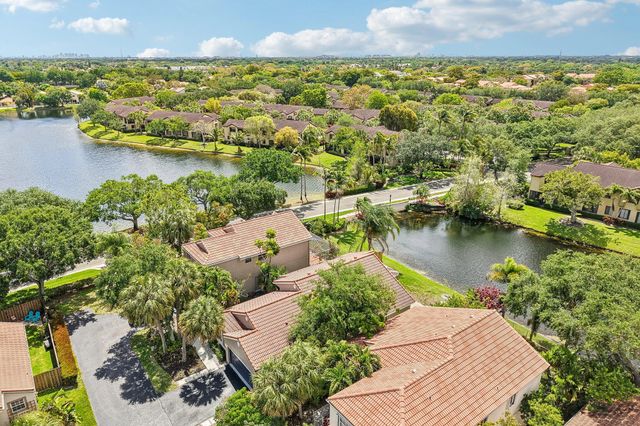 1110 NW 105th Way, Plantation, FL 33322