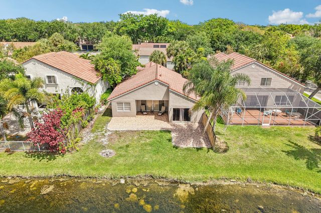 1110 NW 105th Way, Plantation, FL 33322