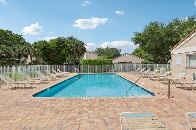 1110 NW 105th Way, Plantation, FL 33322