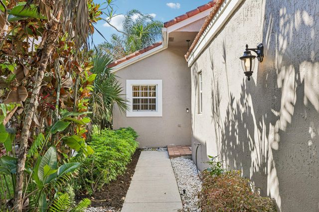 1110 NW 105th Way, Plantation, FL 33322
