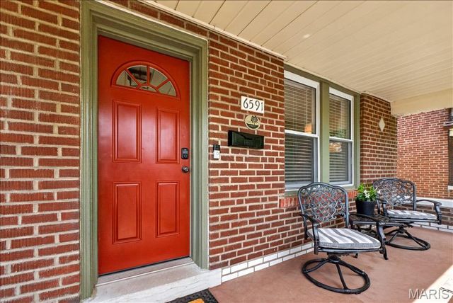 6591 Scanlan Avenue, St Louis, MO 63139