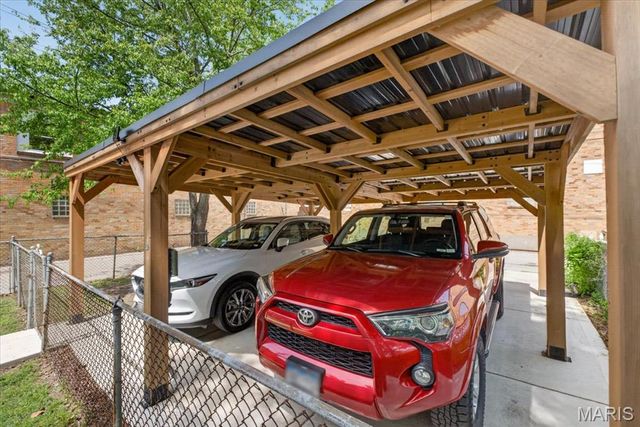 6591 Scanlan Avenue, St Louis, MO 63139
