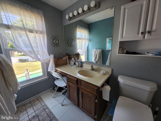 504 PARLIAMENT RD, Marlton, NJ 08053