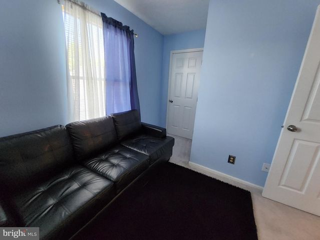 504 PARLIAMENT RD, Marlton, NJ 08053