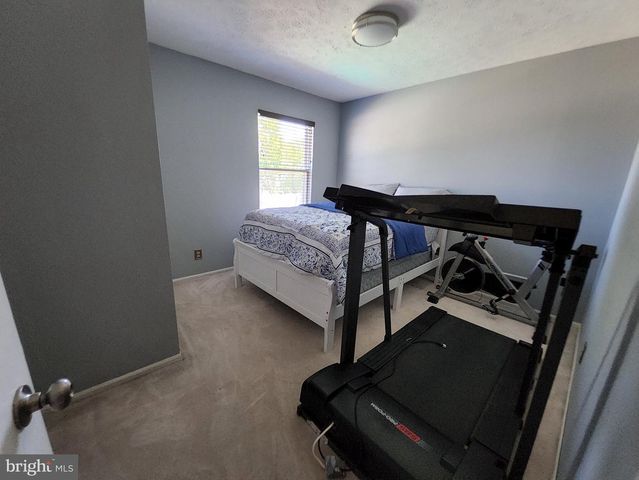 504 PARLIAMENT RD, Marlton, NJ 08053
