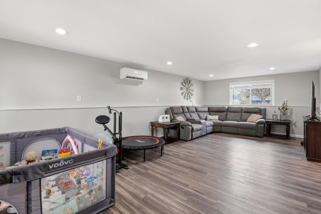 18104 E Maxwell Ave, Spokane Valley, WA 99016