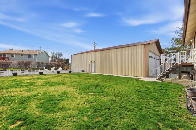 18104 E Maxwell Ave, Spokane Valley, WA 99016