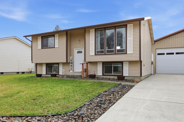 18104 E Maxwell Ave, Spokane Valley, WA 99016