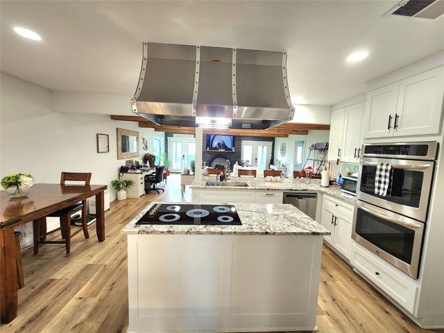292 Echo Lane, Livingston, TX 77351