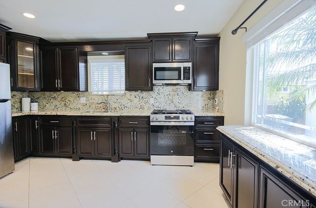 2920 Los Flores Boulevard, Lynwood, CA 90262