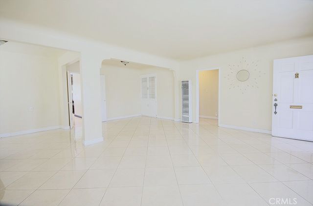 2920 Los Flores Boulevard, Lynwood, CA 90262
