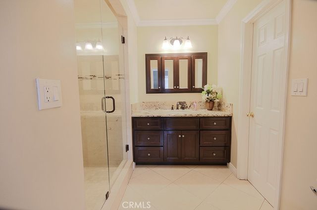 2920 Los Flores Boulevard, Lynwood, CA 90262