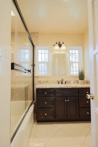 2920 Los Flores Boulevard, Lynwood, CA 90262