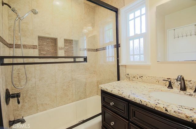 2920 Los Flores Boulevard, Lynwood, CA 90262
