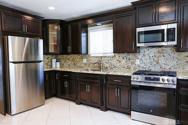 2920 Los Flores Boulevard, Lynwood, CA 90262