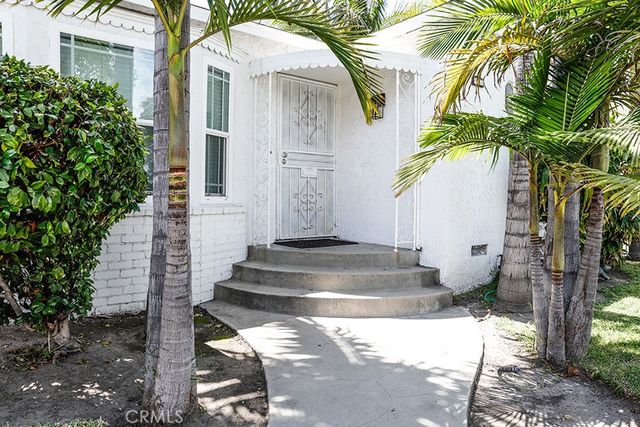 2920 Los Flores Boulevard, Lynwood, CA 90262
