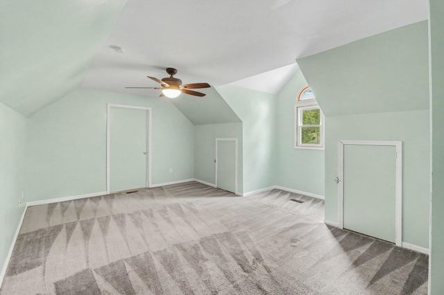 11991 Portage Lake Avenue, Pinckney, MI 48169