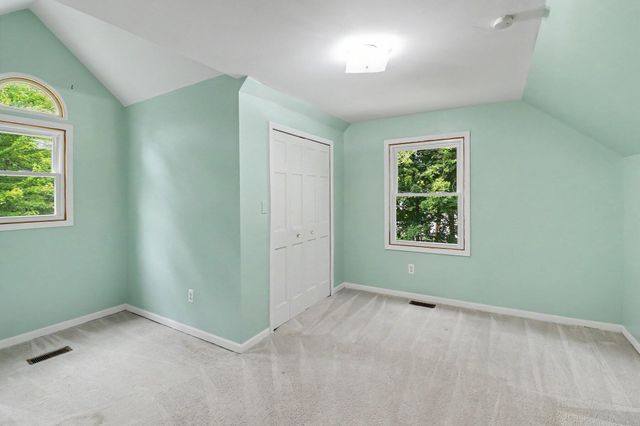 11991 Portage Lake Avenue, Pinckney, MI 48169