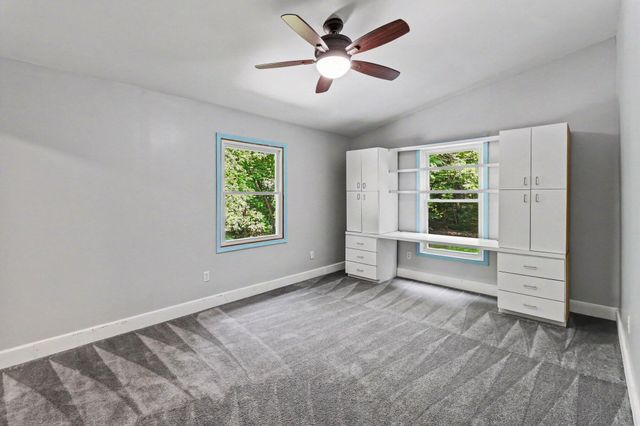 11991 Portage Lake Avenue, Pinckney, MI 48169