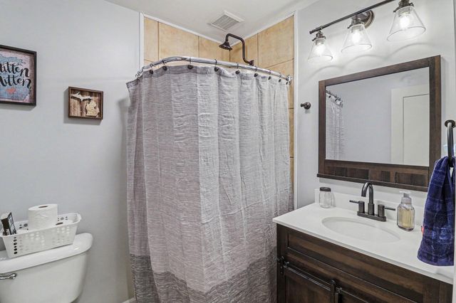 11991 Portage Lake Avenue, Pinckney, MI 48169