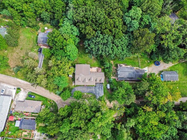11991 Portage Lake Avenue, Pinckney, MI 48169