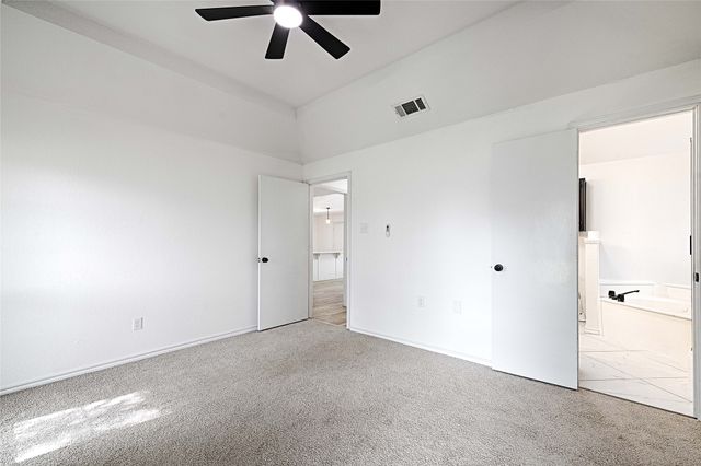 117 Lassetter Drive, Red Oak, TX 75154