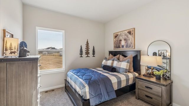 4728 173rd Street, Urbandale, IA 50322