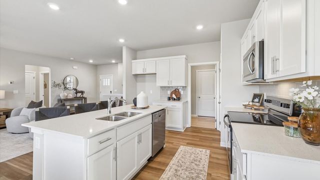 4728 173rd Street, Urbandale, IA 50322