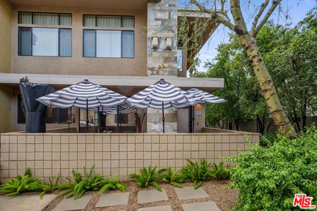 910 E Palm Canyon Drive 102, Palm Springs, CA 92264