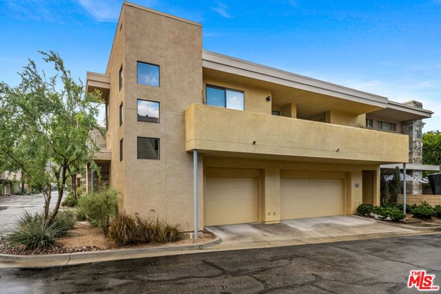 910 E Palm Canyon Drive 102, Palm Springs, CA 92264
