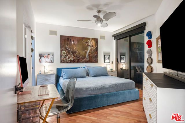 910 E Palm Canyon Drive 102, Palm Springs, CA 92264