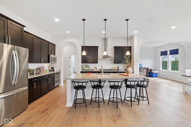 3232 Purple Ash Drive, Zionsville, IN 46077