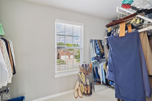 3232 Purple Ash Drive, Zionsville, IN 46077