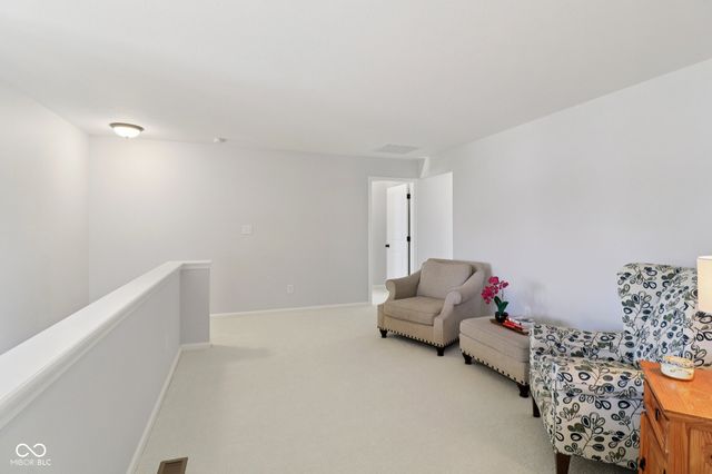 3232 Purple Ash Drive, Zionsville, IN 46077