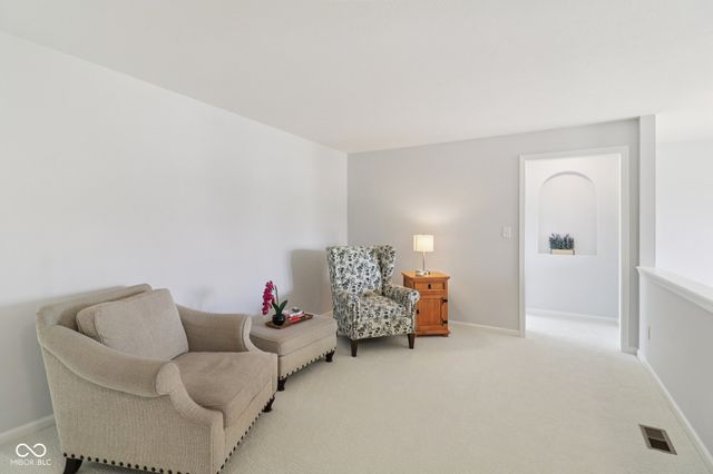 3232 Purple Ash Drive, Zionsville, IN 46077