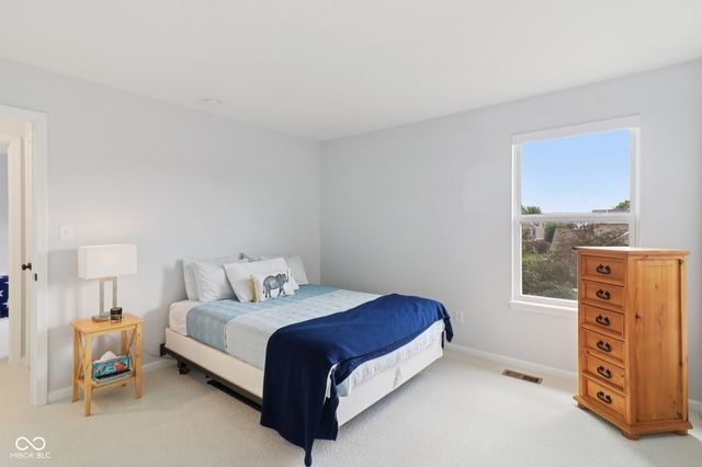 3232 Purple Ash Drive, Zionsville, IN 46077