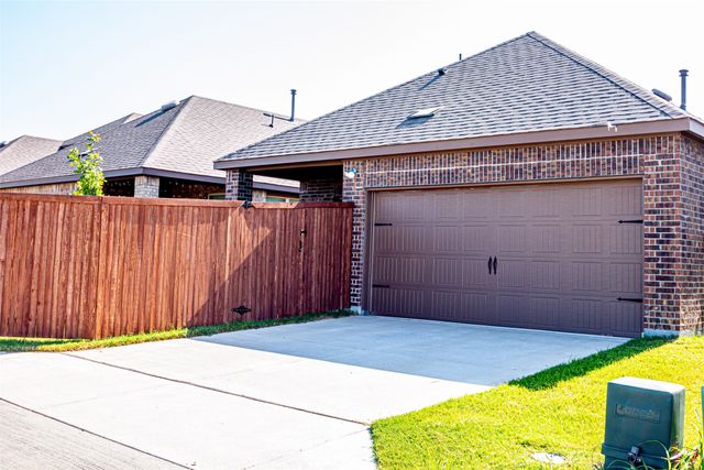 2721 Franklin Drive, Celina, TX 75009