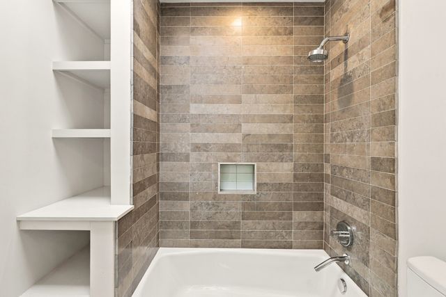 6216 Town Hill Lane, Dallas, TX 75214