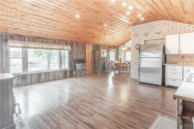 10615 Grandjean Road, Henderson, NY 13650