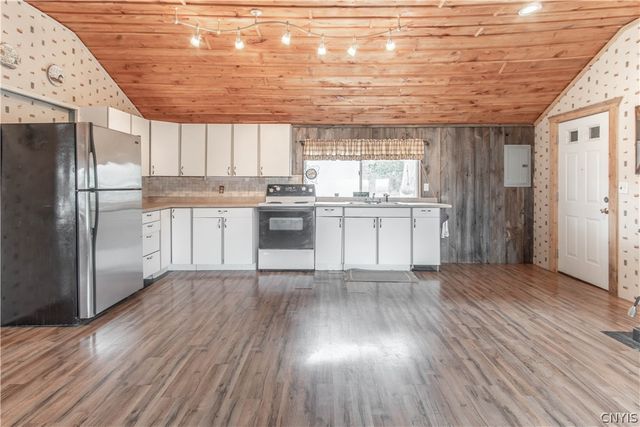 10615 Grandjean Road, Henderson, NY 13650