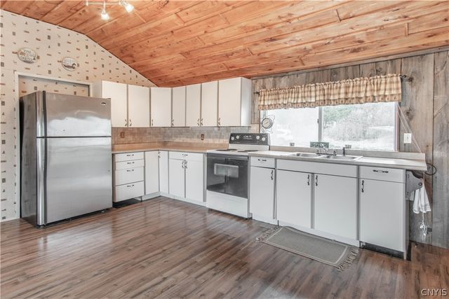 10615 Grandjean Road, Henderson, NY 13650