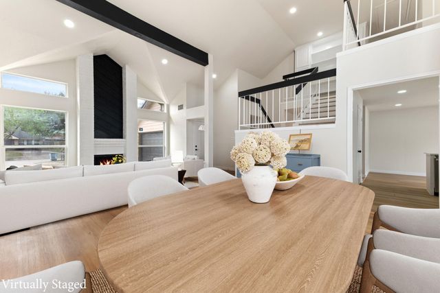 9806 Paddock Park Dr, Houston, TX 77065