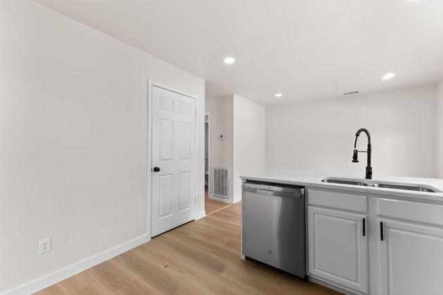 9806 Paddock Park Dr, Houston, TX 77065