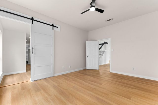 9806 Paddock Park Dr, Houston, TX 77065