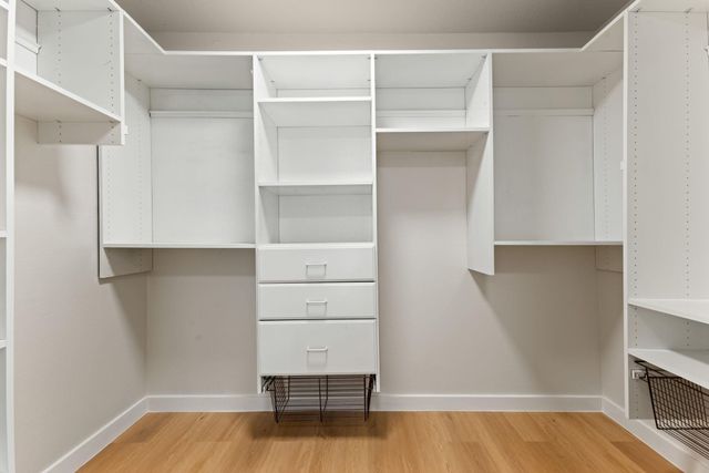 9806 Paddock Park Dr, Houston, TX 77065